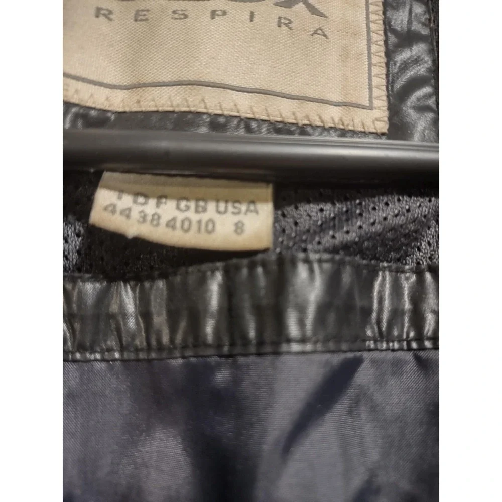 GEOX Respira Vest Womens‎ 8 Full Zip Black with furry hood.  H24